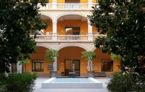 Presentació del nostre programa de residències artístiques a la Universitat de Barcelona (UB)